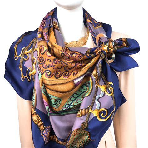 how to wear hermes scarves.